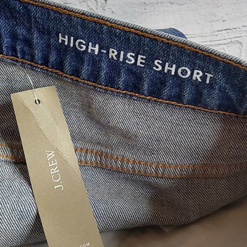 'J.CREW' RAW~EDGE DENIM SHORTS - Picture 5 of 16